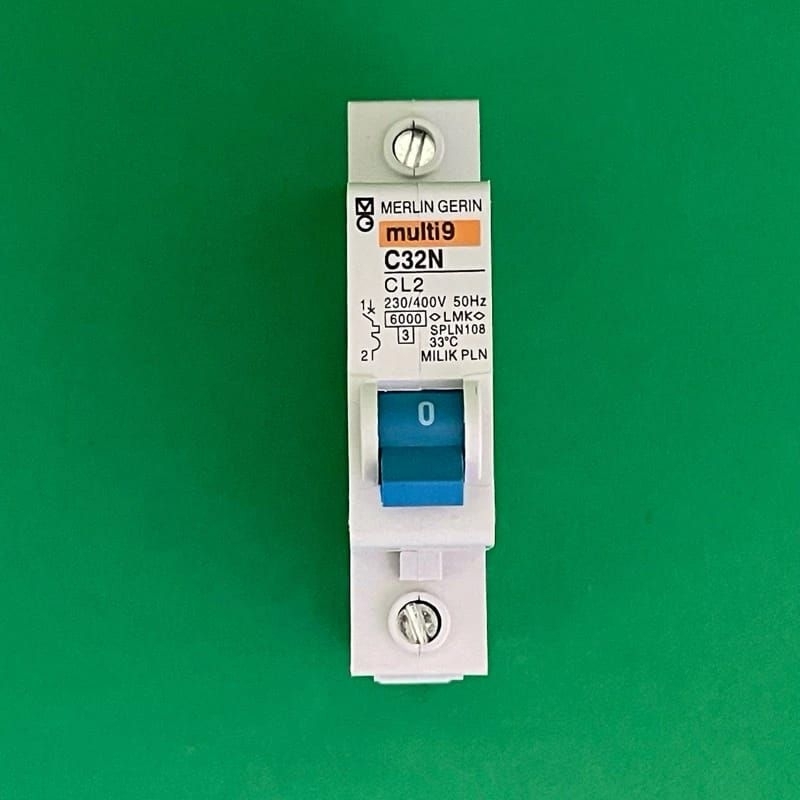MCB Merlin Gerin Biru 2A 4A 6A 8A 10A MG Multi9 2 4 6 8 10
