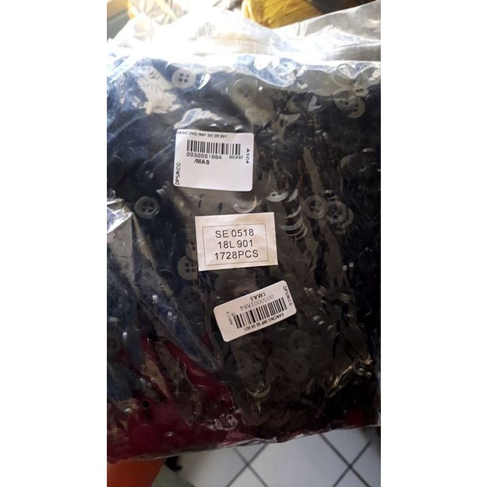 KANCING IMP SE 05 901/KANCING KEMEJA/KANCING BAJU/KANCING LUBANG 4