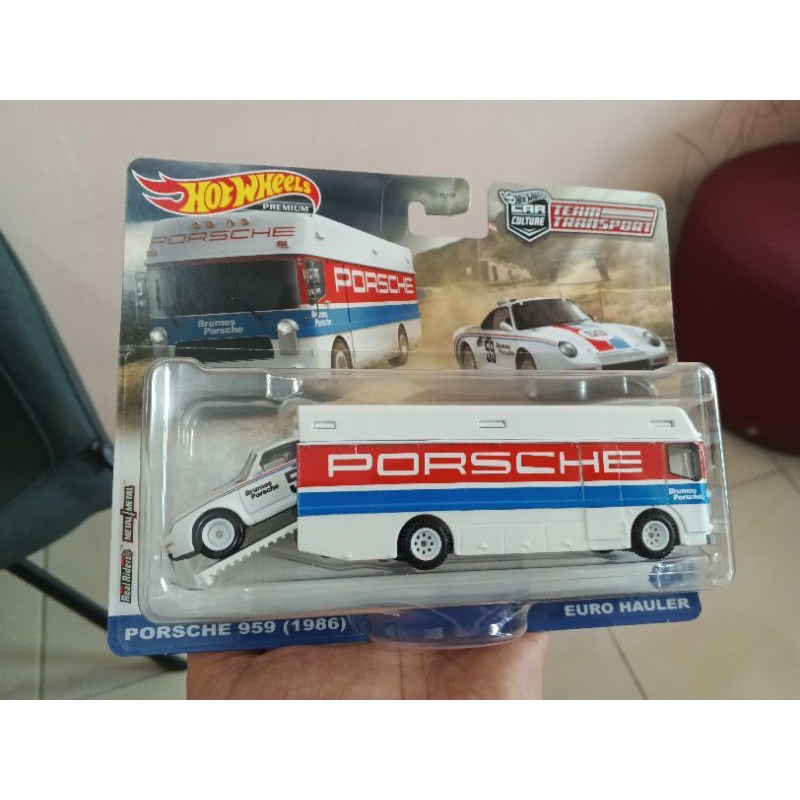 Hot Wheels Premium Team Transport Porsche 959 (1986) Euro Hauler + protector team transport