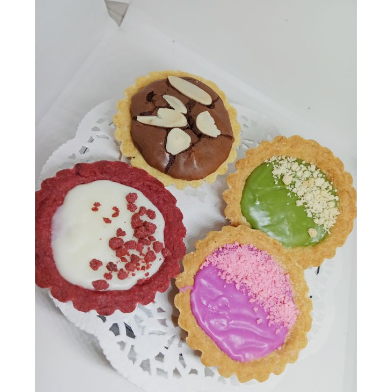 

[pie susu ] pie dengan semua varian [ min 6 pcs , mix varian rasa ] pie brownies, pie redvelvet, pie susu keju