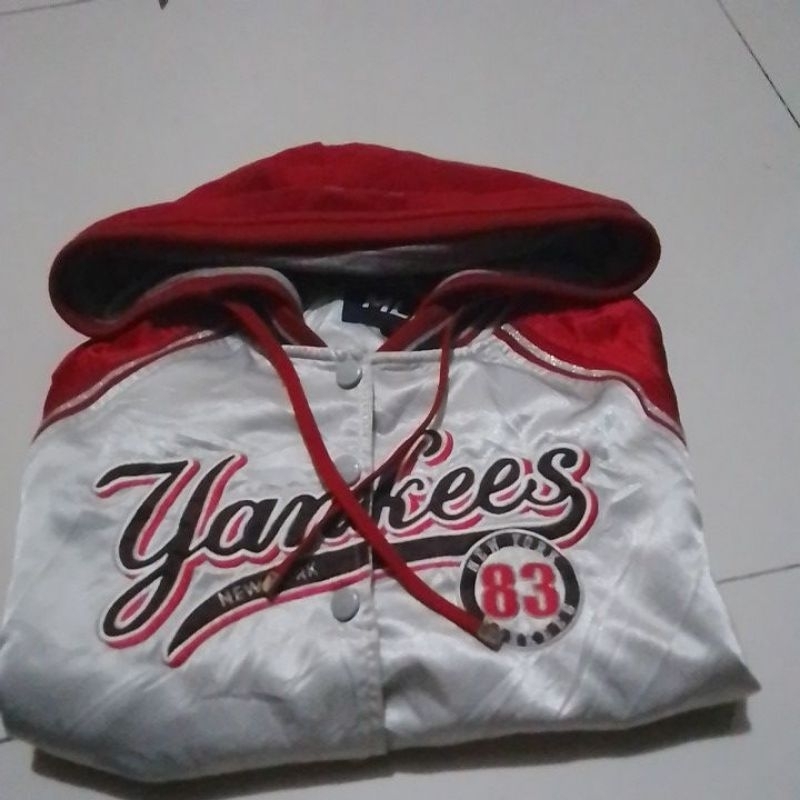 varsity mlb