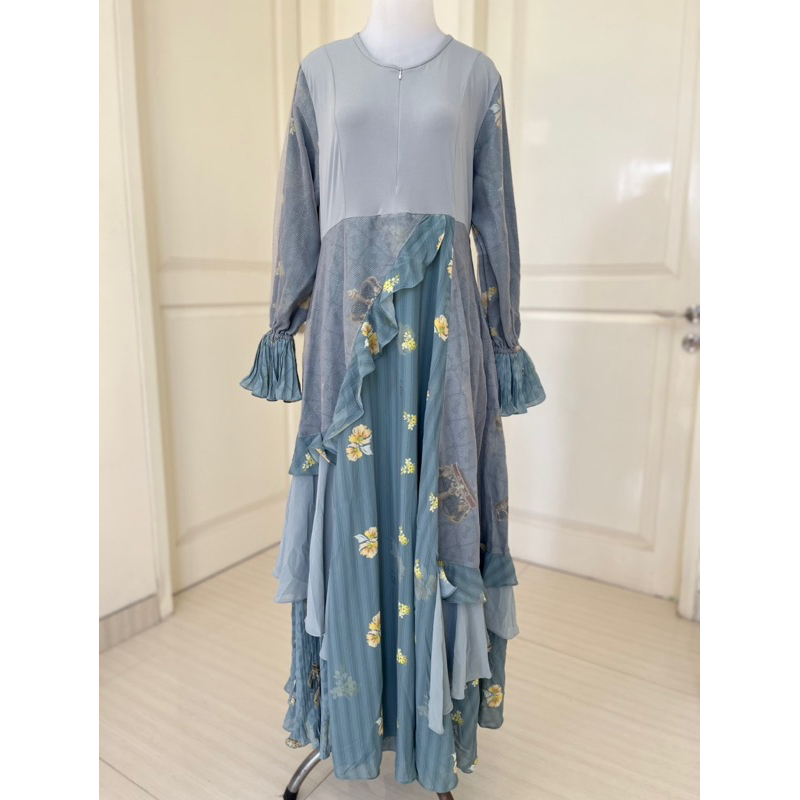 Preloved Cynthia Mahendra - Blue