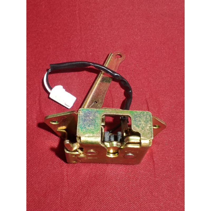 Door Lock Bagasi Avanza Xenia