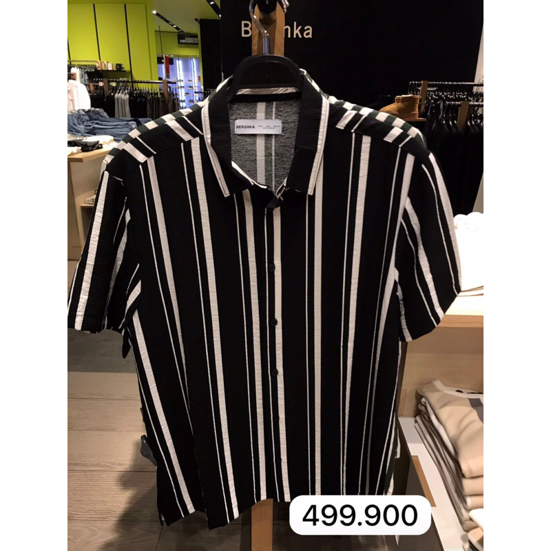 Shirt/Kemeja Stripe Cowo Bershka original. Jastip