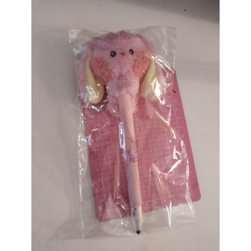 

pulpen NEWJEANS official