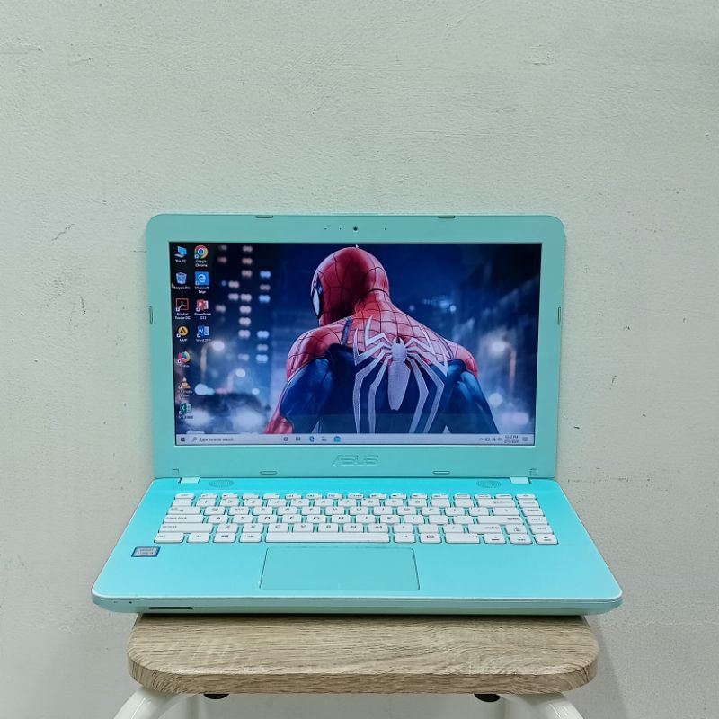 laptop Asus x441u Intel core i3 gen 6 ram 4gb/SSD 128gb + HDD 500gb