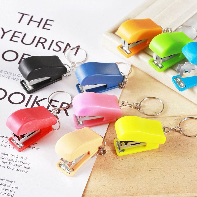 

GANTUNGAN KUNCI STAPLES MINI /ATK STAPLER ANAK /SOUVENIR KADO