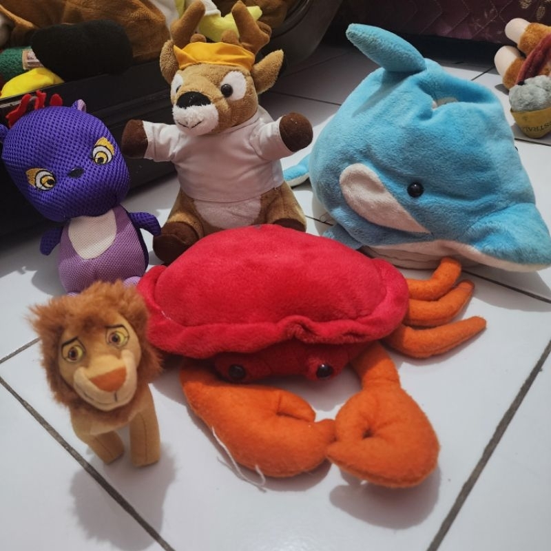 Boneka Hewan : Tempat Tisu Lumba-Lumba, Kepiting, Singa Disney, Naga lucu, Rusa (Bekas / Preloved)