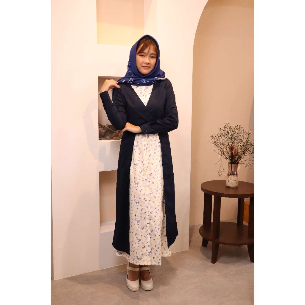 Gamis Dress Wanita Missty Freeteen Warna Biru Navy Outer Putih Inner Motif Bunga Polos Bahan Katun K