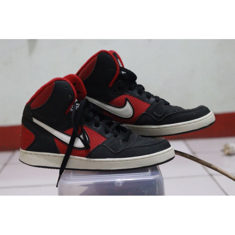 Sepatu Nike Son Of Force Size 41 ( bukan air jordan, air force ) sneakers