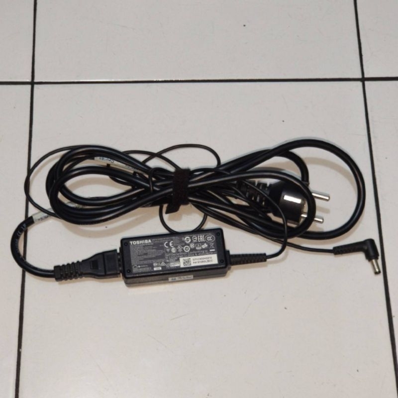 Charger Laptop Asus X555B 15.6 Original Copotan Normal Tested