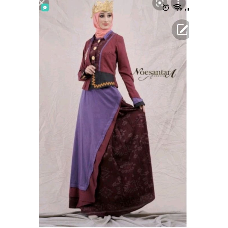 Tuneeca size s