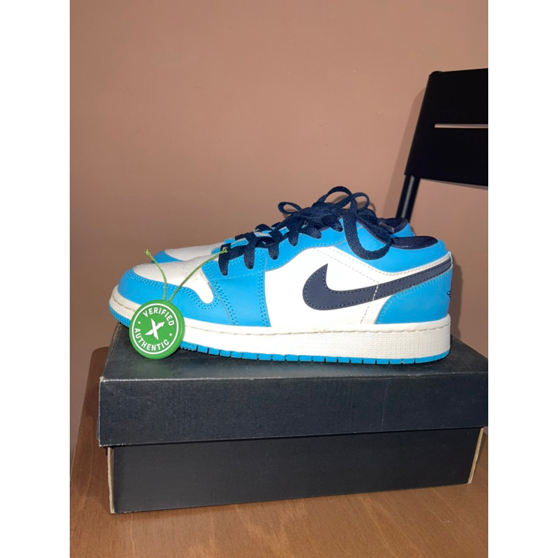 Jordan 1 Low UNC University Blue Obsidian (Low) (PRELOVED)