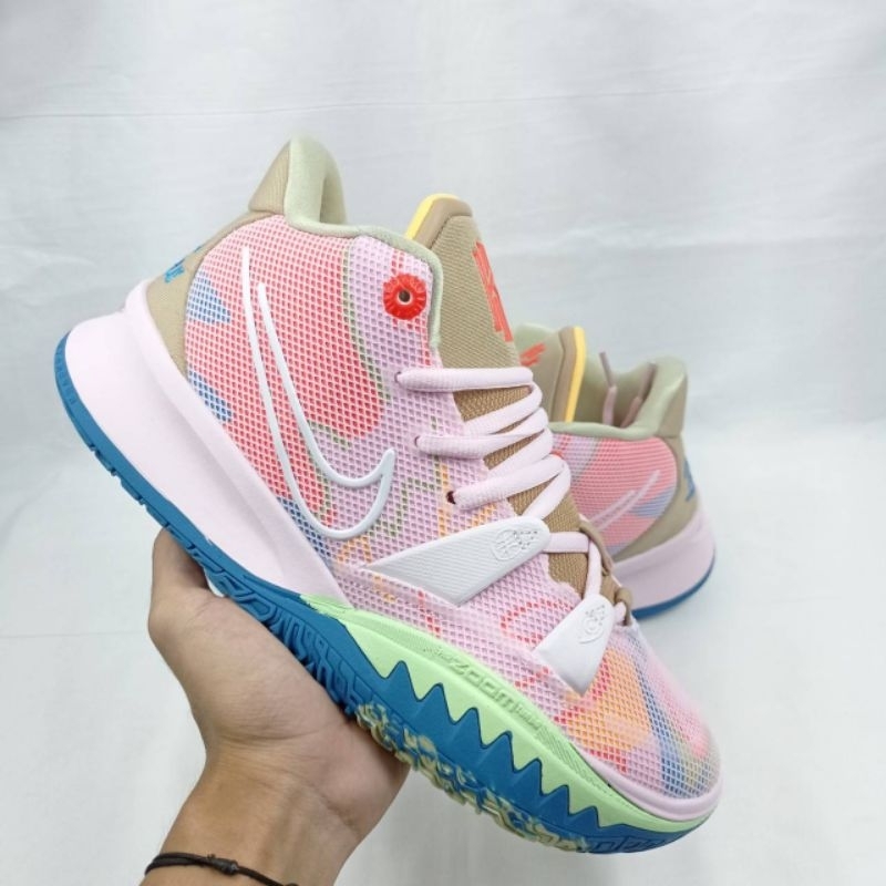 SEPATU WANITA KYRIE 7 1WORD 1PEPOLE REGAL PINK