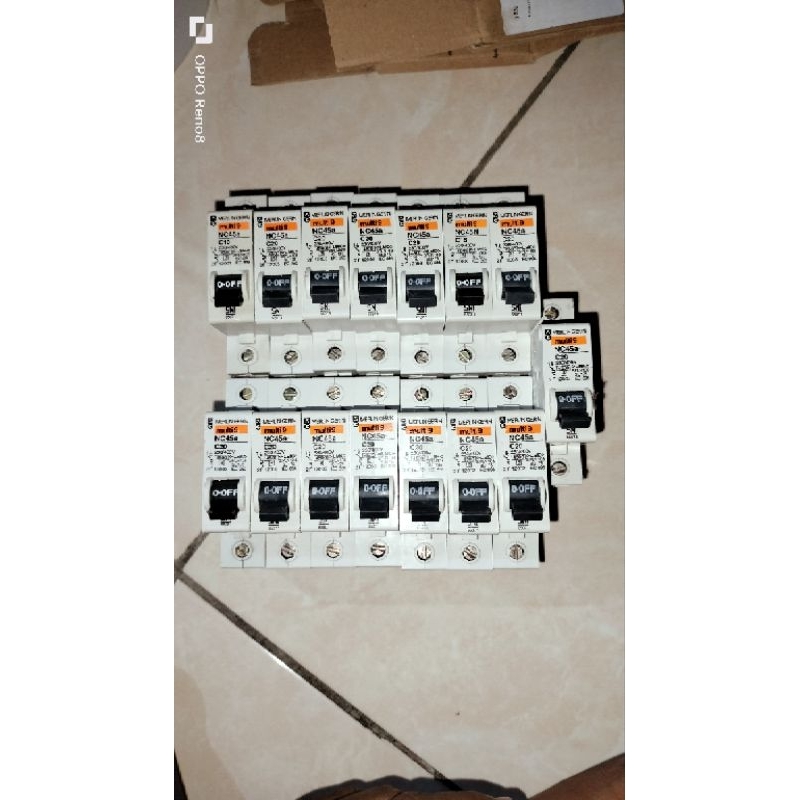 MCB MERLIN GERIN 20A pala hitam