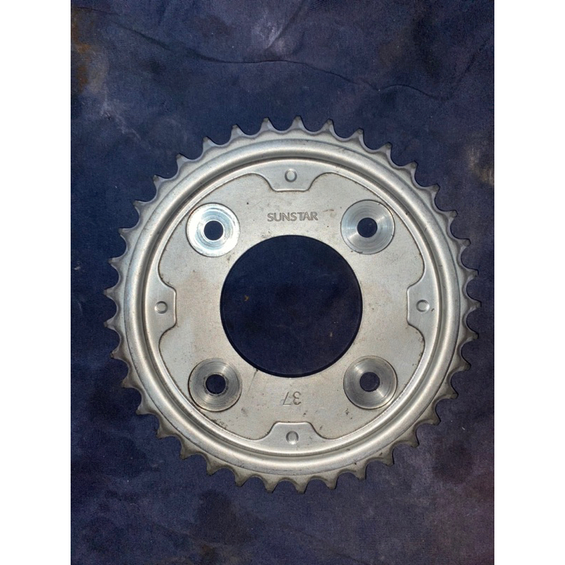 Gear belakang ukuran 37 428