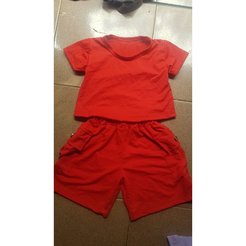 SETELAN ANAK CEWEK UMUR 1 TAHUN