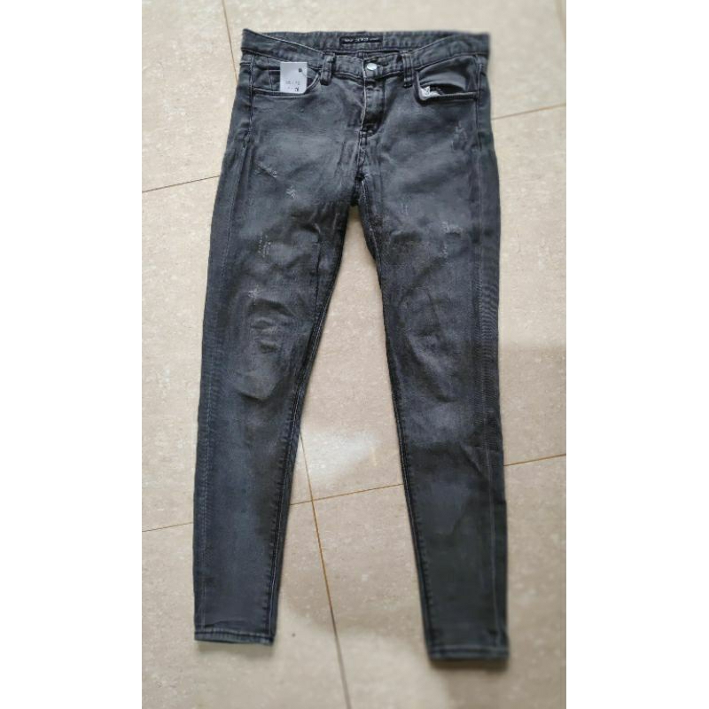 CELANA JEANS JEIKEI SIZE 28