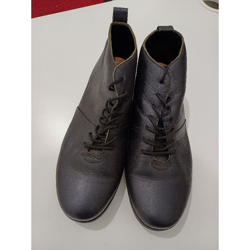 Sepatu Boots Kulit Brodo