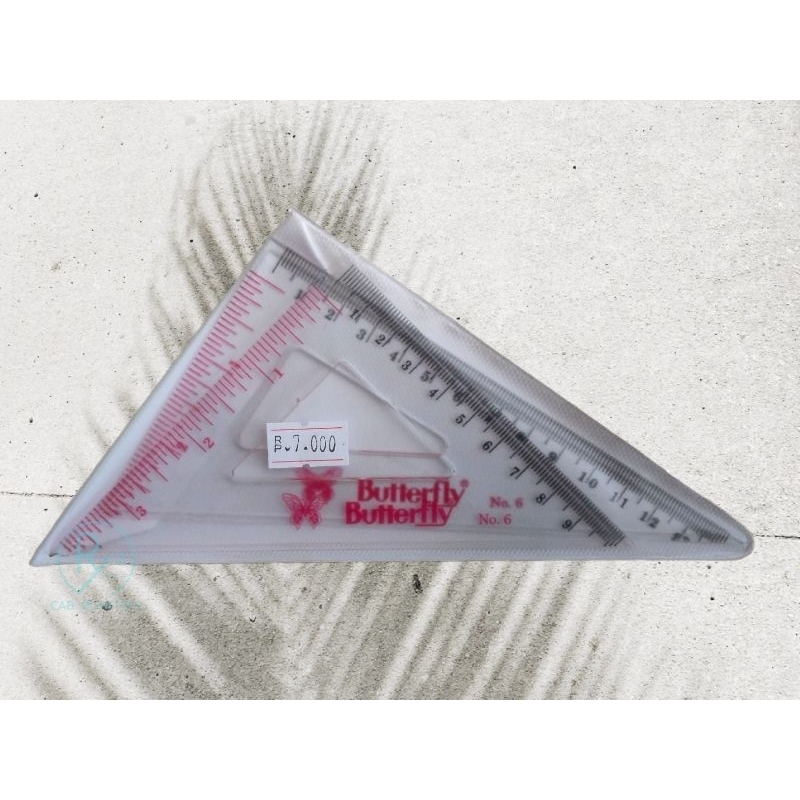 

(1 PCS) PENGGARIS SEGITIGA BUTTERFLY