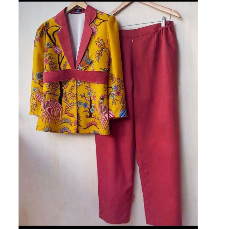 STELAN BATIK WANITA MODERN HALUSAN