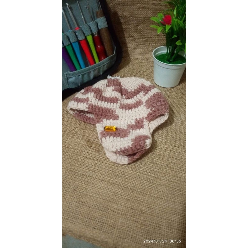TOPI PORORO RAJUT