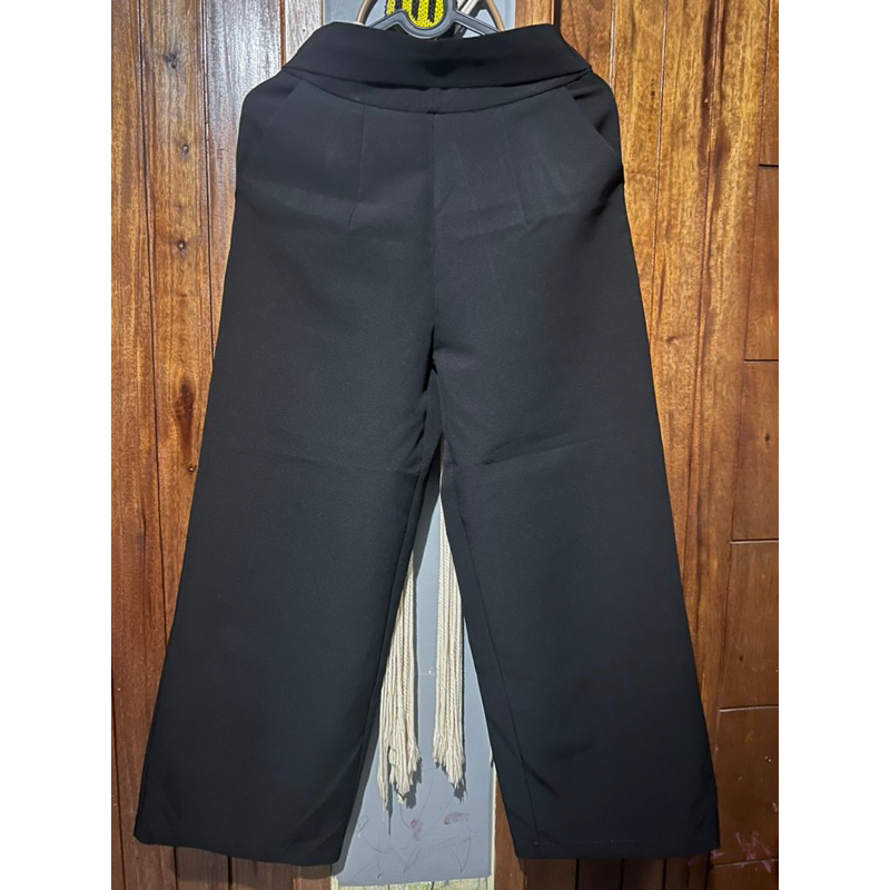 Preloved celana Kulot Promthong