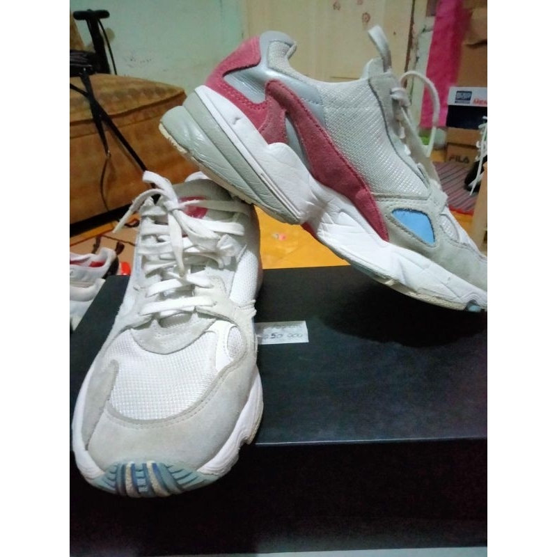sepatu second branded