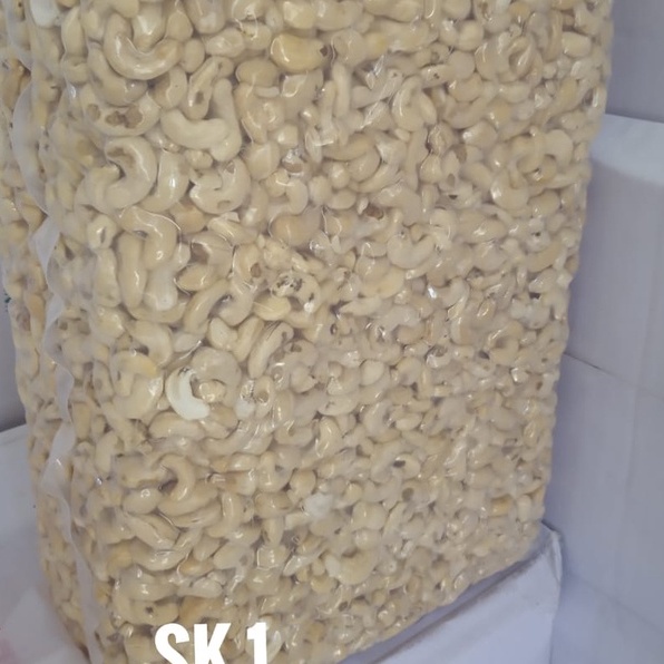 

MEGA SALE Kacang Mede Mentah Mete Utuh Murah 1kg SK1