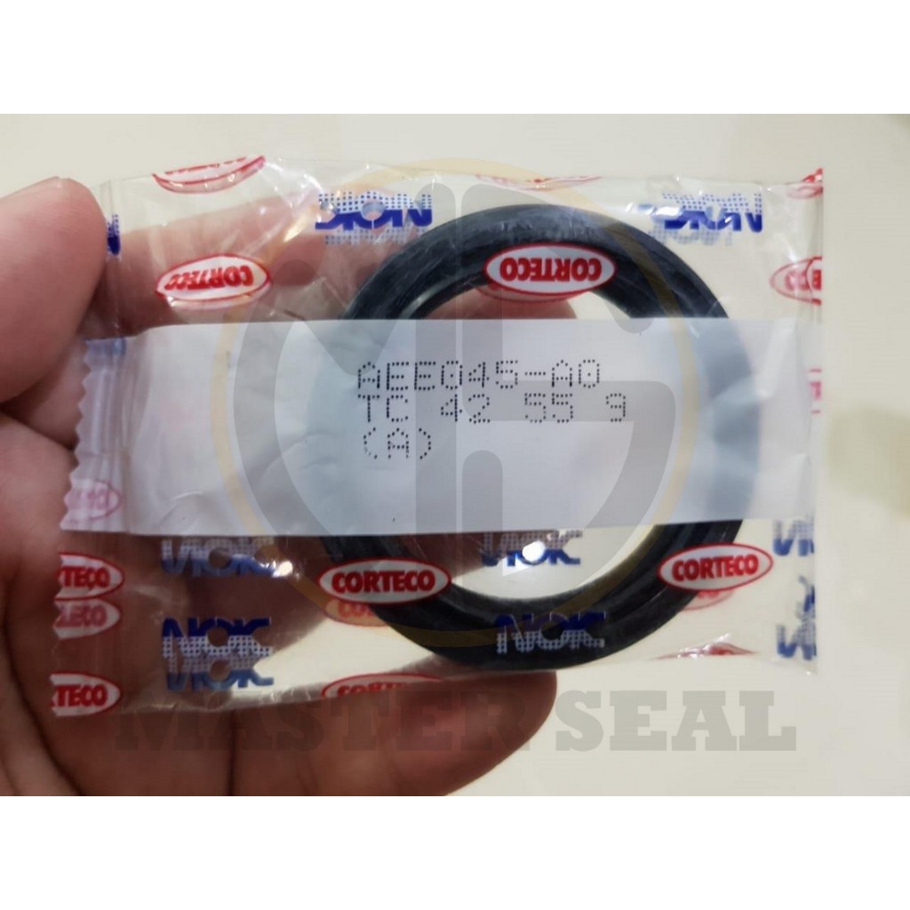 OIL SEAL TC 42 55 9 NOK CORTECO NBR JEPANG AEE045-A0