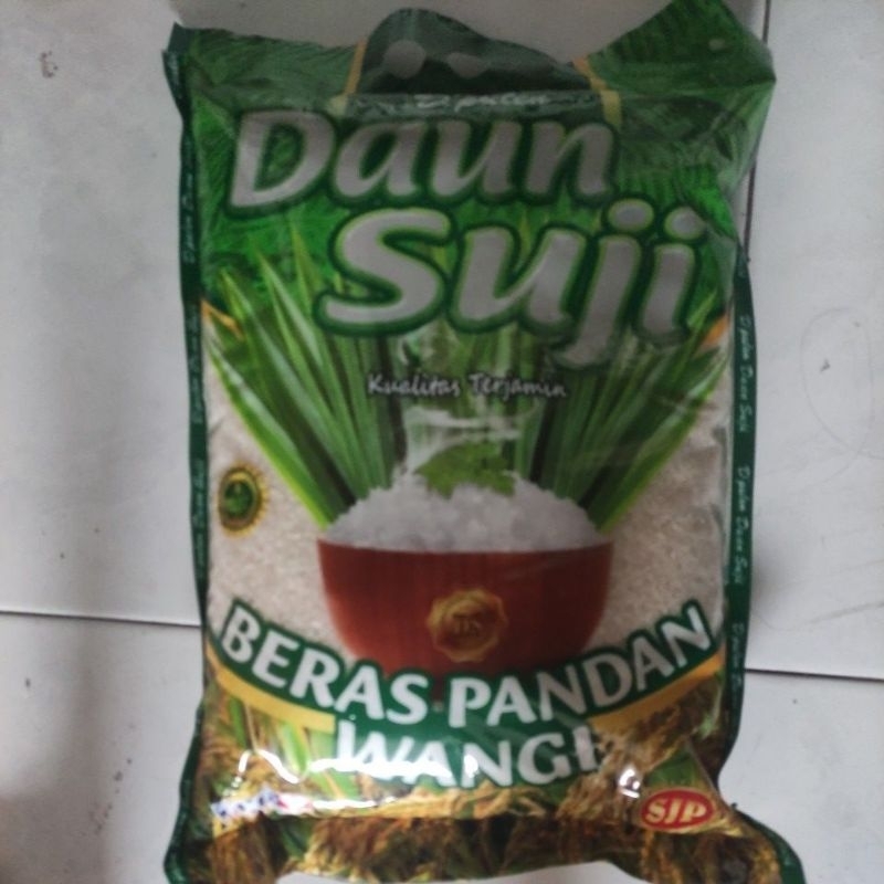 

beras daun suji