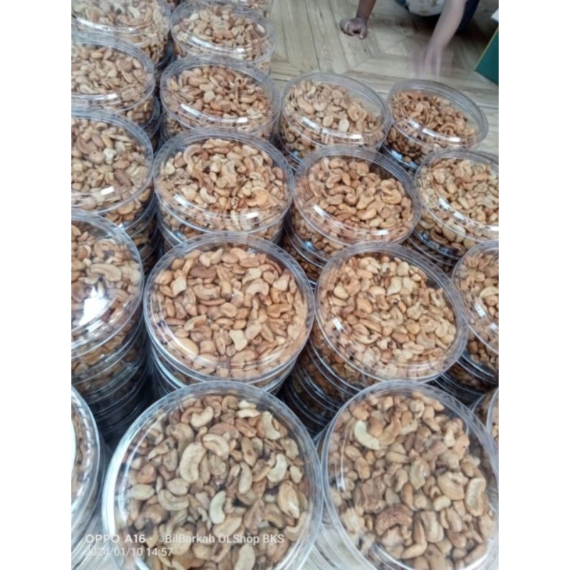 

Kacang Mede Pecahan Matang 200 Gr Original