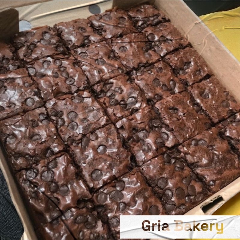 

BROWNIES COKLAT/MIX TOPPING 25pcs fresh homemade