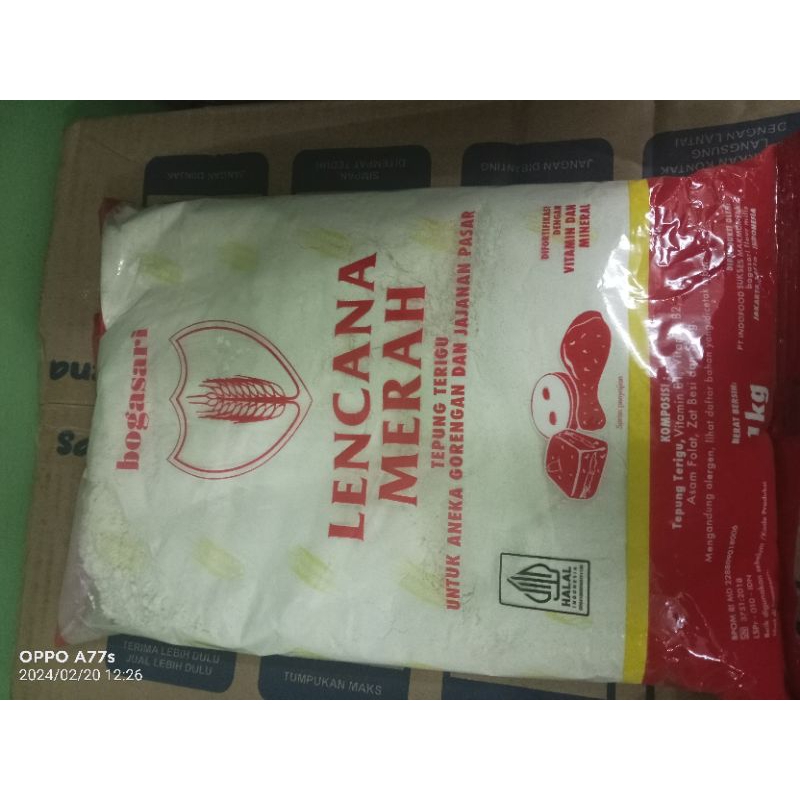 

Tepung Terigu Lencana Merah