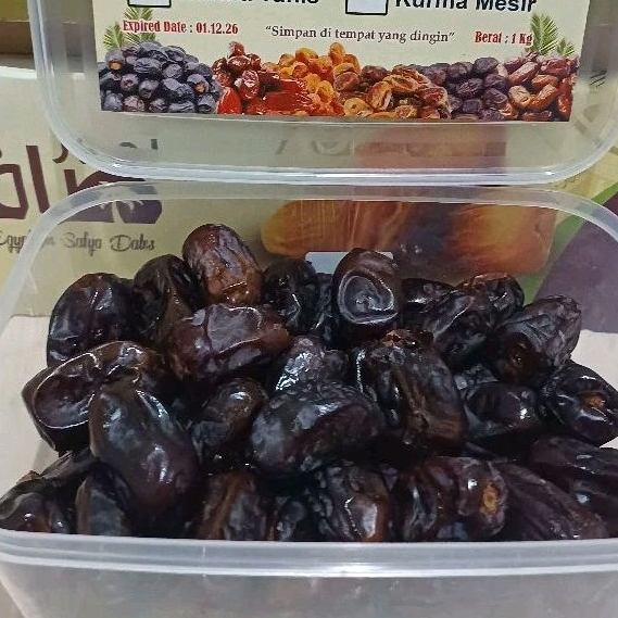 

Kurma Mazafati korma bam 1kg