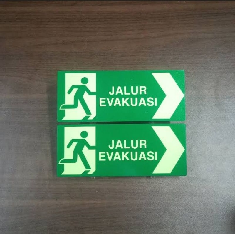 

Stiker Jalur Evakuasi