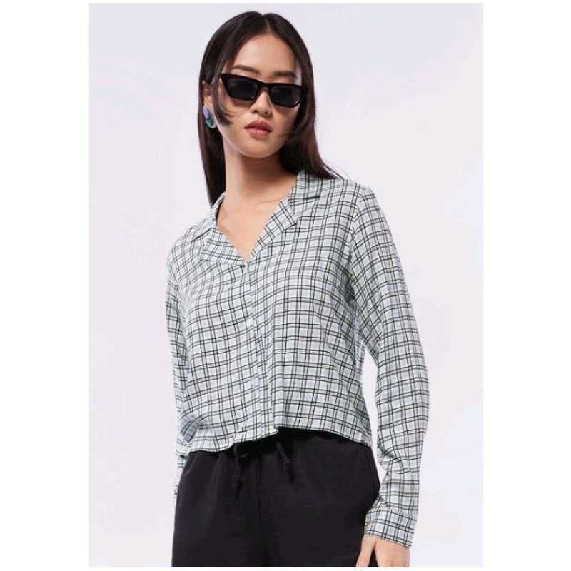 SALE COLORBOX LONG SLEEVE CROP BLOUSE Lt. BLUE