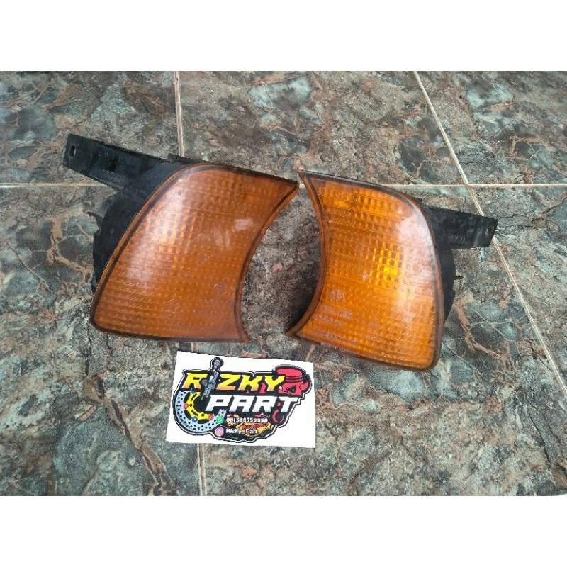 lampu sein depan bmw e34 original
