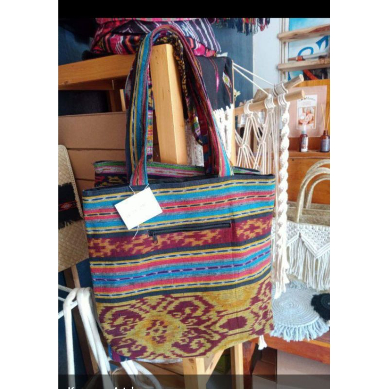 tas tenun NTT