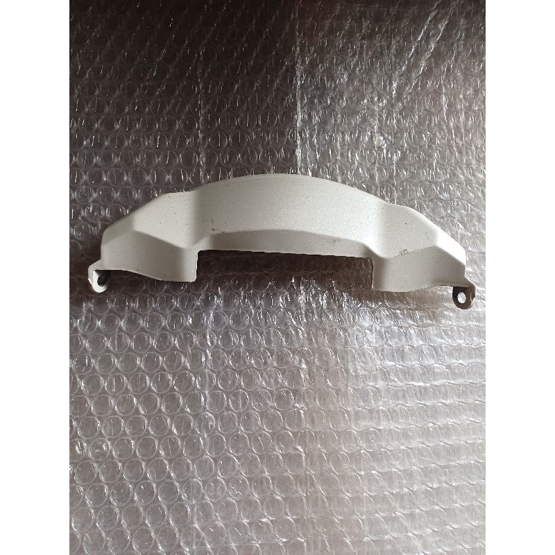 Cover ttp lampu dagu PCX 150 putih original