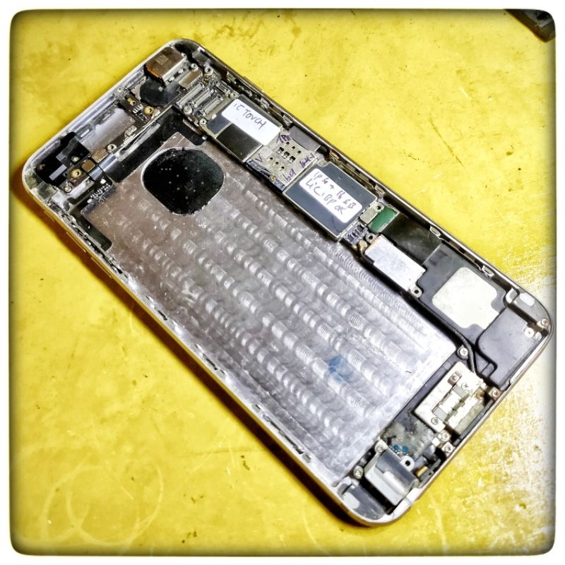 [ bahan-45 ] iPhone 6 Plus (6p 6+) 16 GB | WiFi Only | Mesin &amp; Housing | Minus | Non iBox