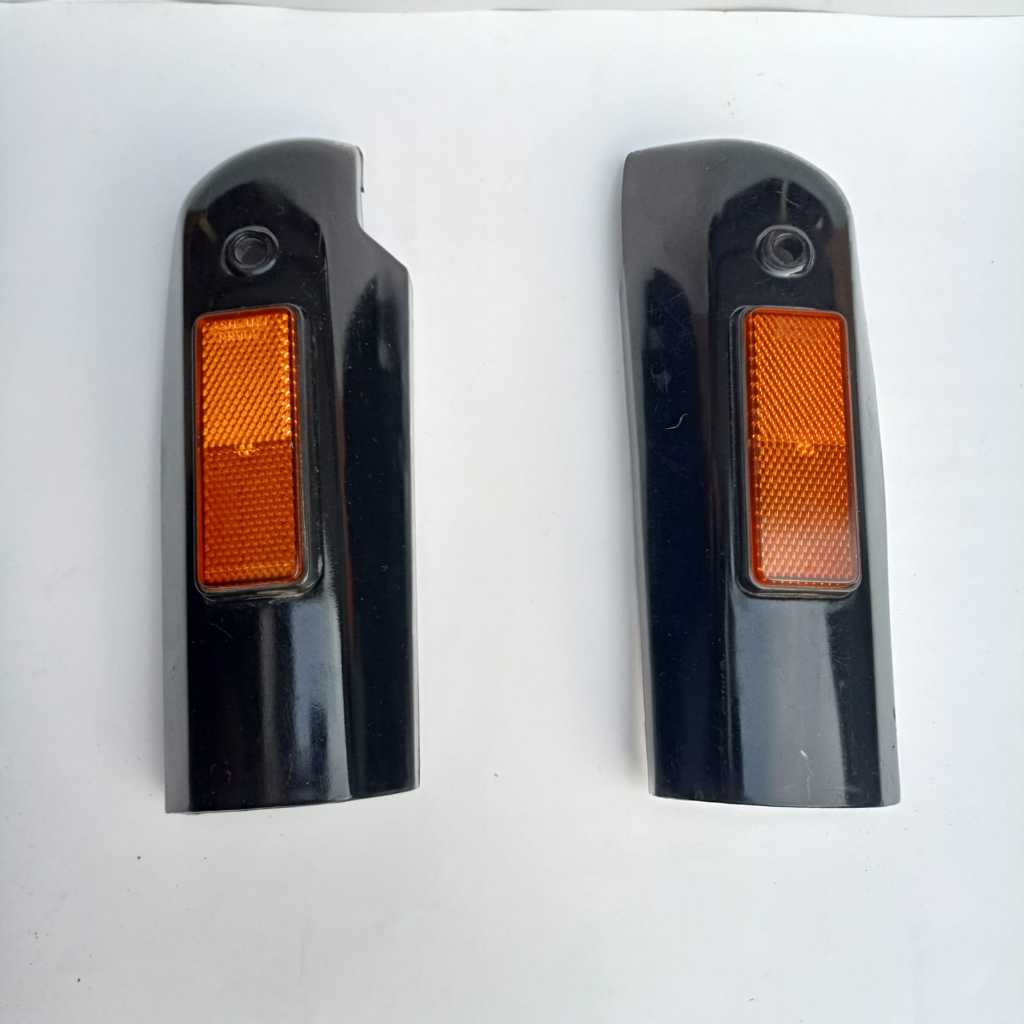 Cover Shock Tutup Shock Depan Suzuki Crystal 110 Original