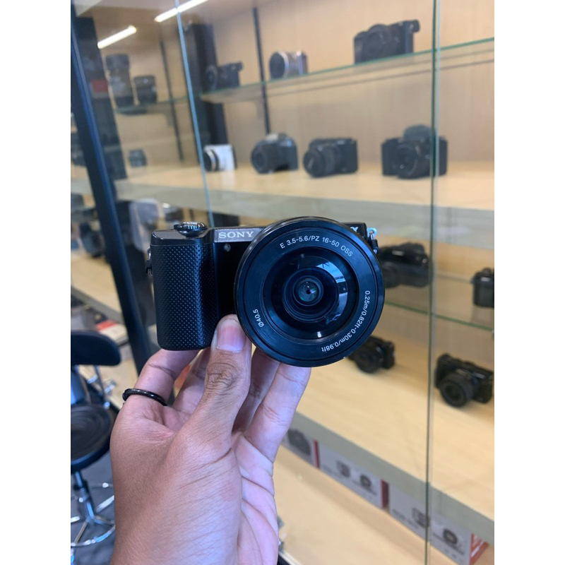 Sony a5000 Kamera Mirrorless Flip Wifi