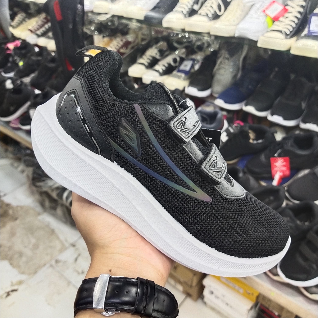 Pro Att TGZ 896 V sepatu sekolah 31-34