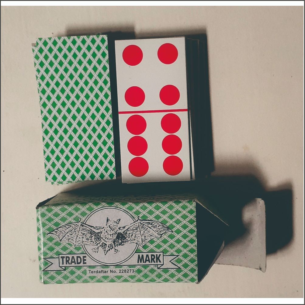 Kartu Gaple atau kartu Domino merk Kalong Hijau