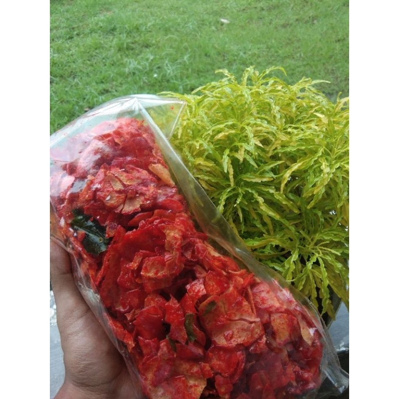 

Keripik pedas manis dan pedas daun jeruk