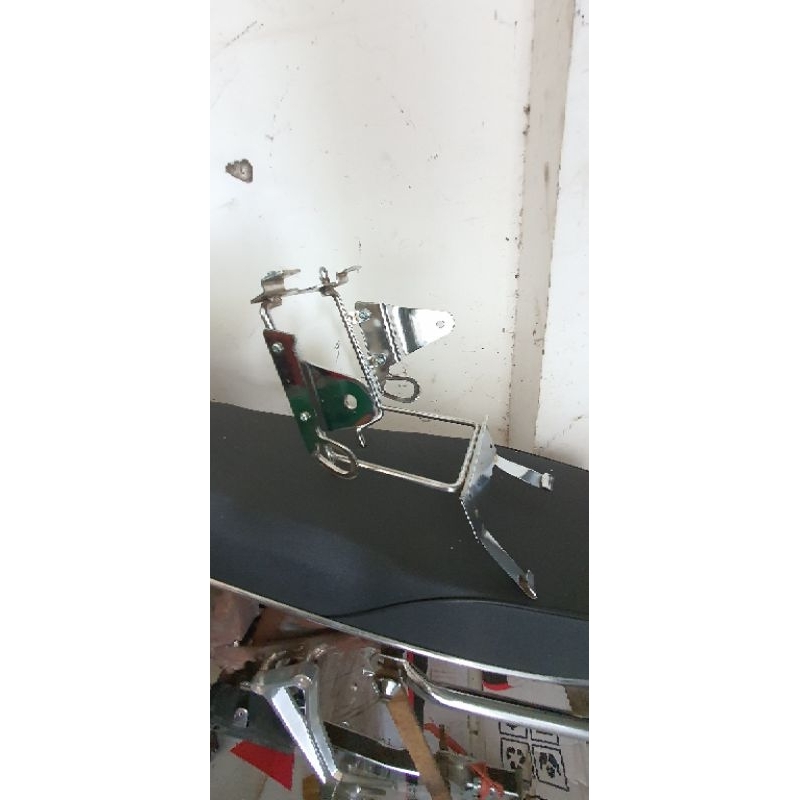 Pangkon lampu ninja SS breket lampu ninja SS pnp Megapro Dan Tiger