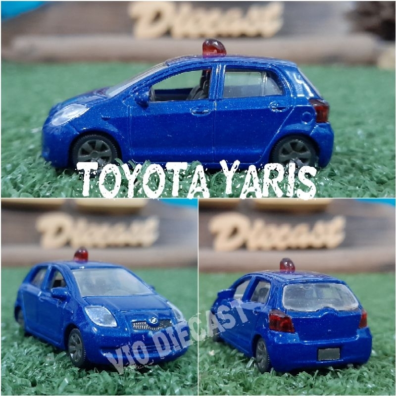 Diecast Miniatur Toyota Yaris biru skala 1:72