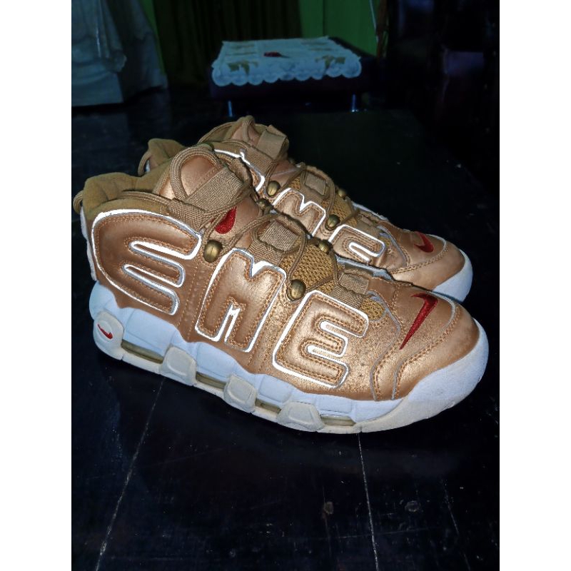 Nike Air More Uptempo Gold