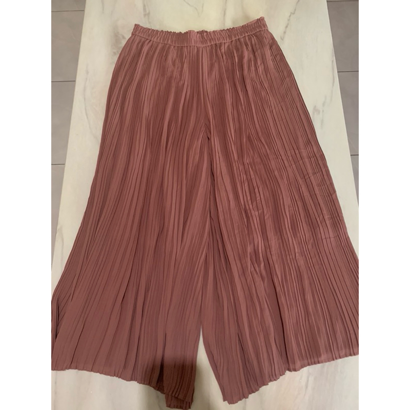 Celana Kulot Plisket Brand Uniqlo/Uniqlo Chiffon Pleated Skirt Pants